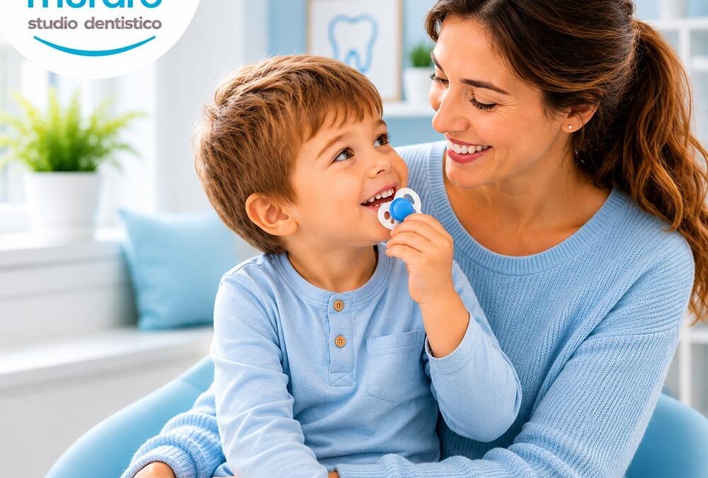 Succhiotto e dito in bocca: quali effetti possono avere sullo sviluppo dei denti?
