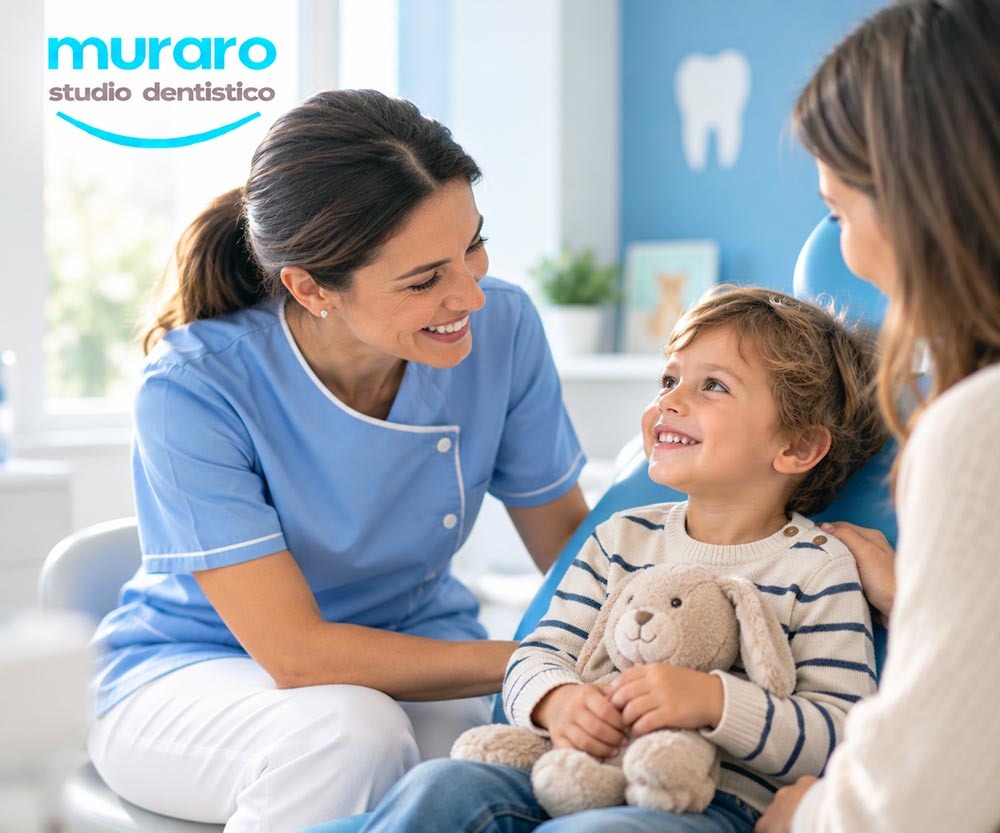 Durante la gravidanza, l’igiene orale assume un ruolo ancora più importante per la salute della futura mamma e del bambino